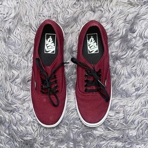 Vans AUTHENTIC SHOE Size 7